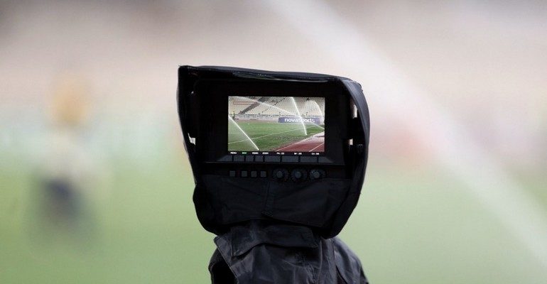 Περιμένει προτάσεις η Super League