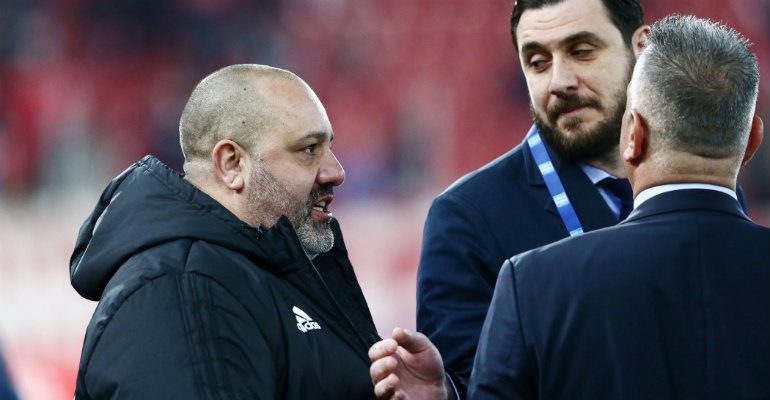 Ο… πόνος του Κώστα Τσέλσι (pic)