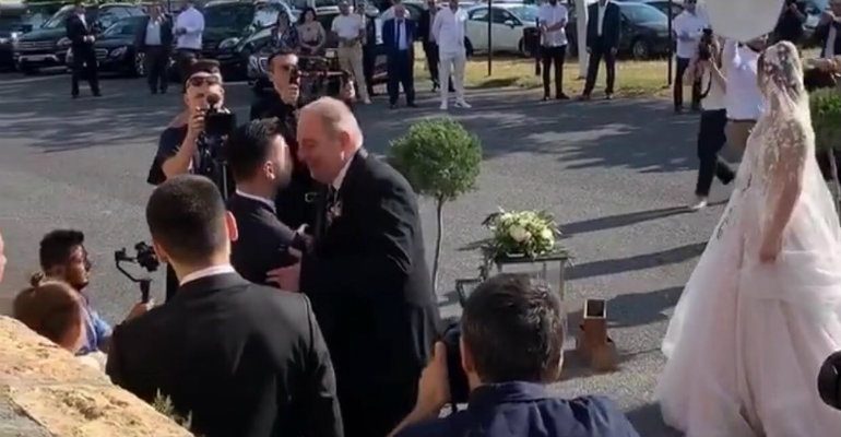 Παντρεύει τον ανιψιό του ο Ιβάν