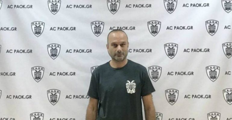Φαβορί ο Παπαβασίλης