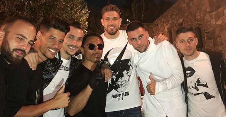 Έτσι… γεμίζει μπαταρίες (pics+video)