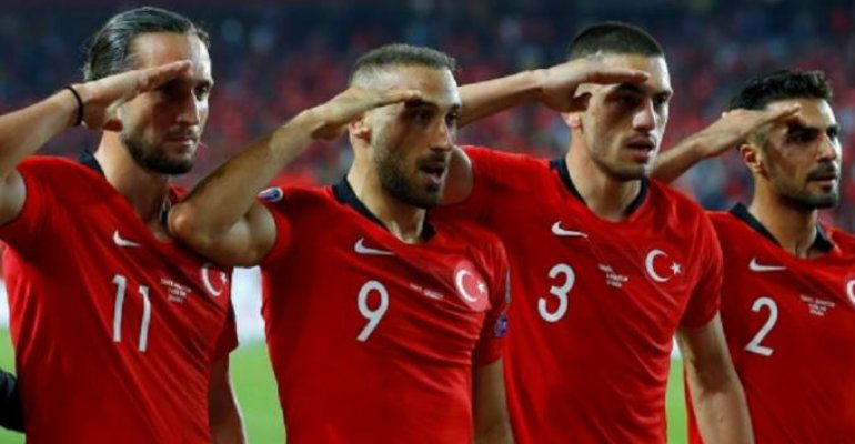 Πειθαρχική έρευνα για την Τουρκία