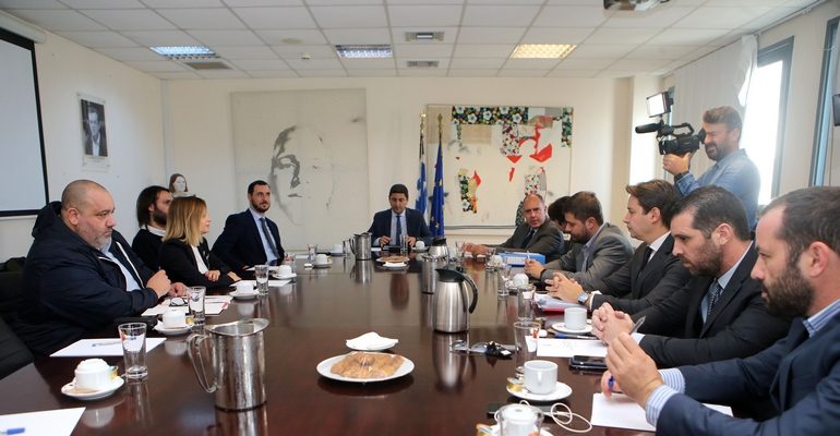 To κλίμα στη συνάντηση με Αυγενάκη
