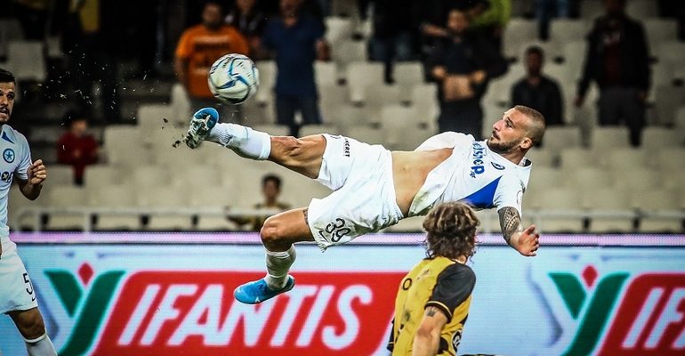 Αμφίβολος για Ολυμπιακό ο Βέλλιος!