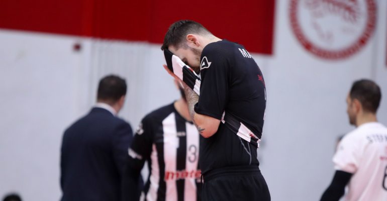 Ψάχνει… θαύμα στην ρεβάνς