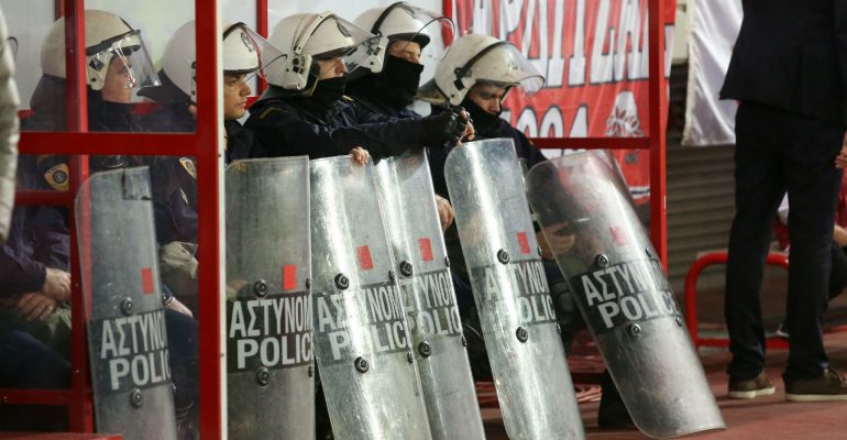 «Επικίνδυνα επεισόδια στον Πειραιά»