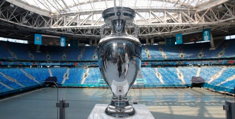 «Η UEFA σκέφτεται EURO με 32 ομάδες»