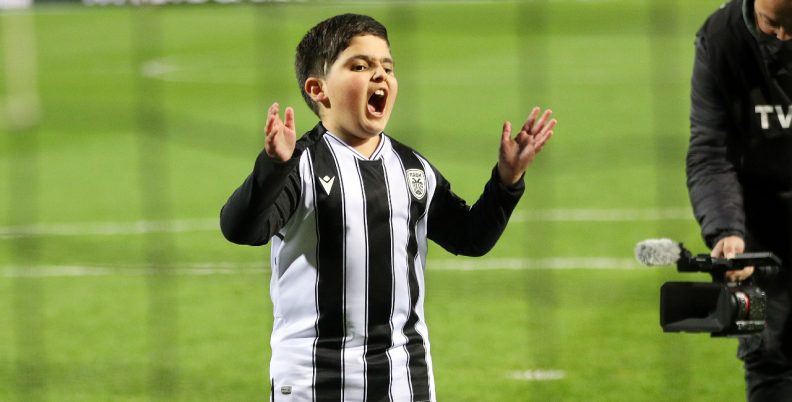 Ο μικρός Λέανδρος στο Super Cup της UEFA