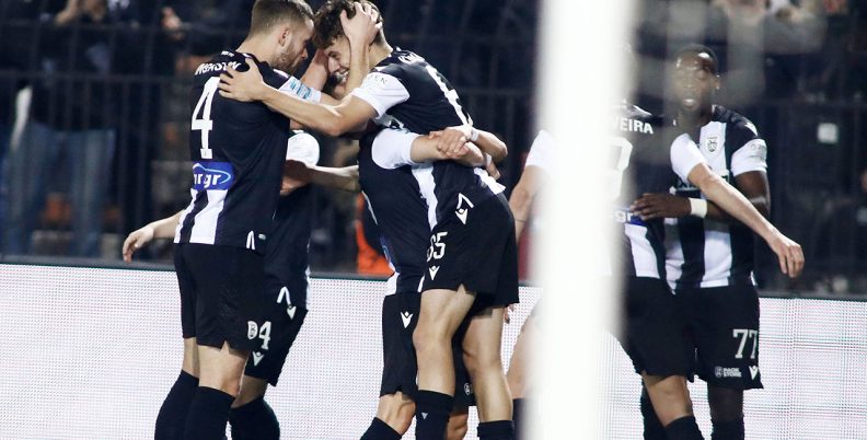ΠΑΟΚ είναι να… χτυπάς το κεφάλι σου