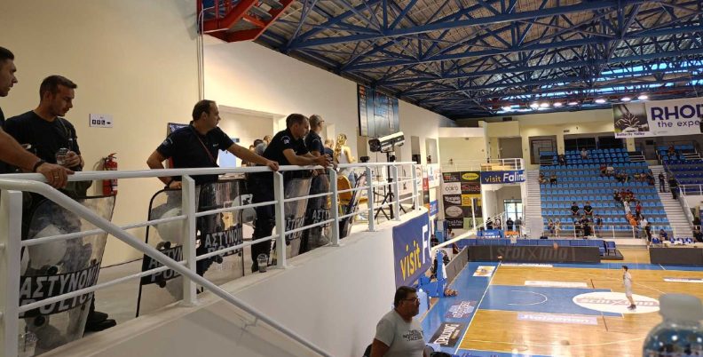 Έντονη αστυνομική δύναμη στη Ρόδο (pics)